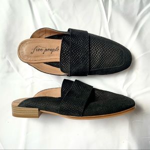 Free People At Ease Black Suede Loafer Mule Size 36 NWOT